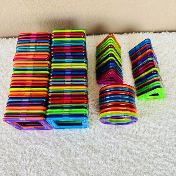 Magformers 85+ piece large lot - Picture 2 of 8